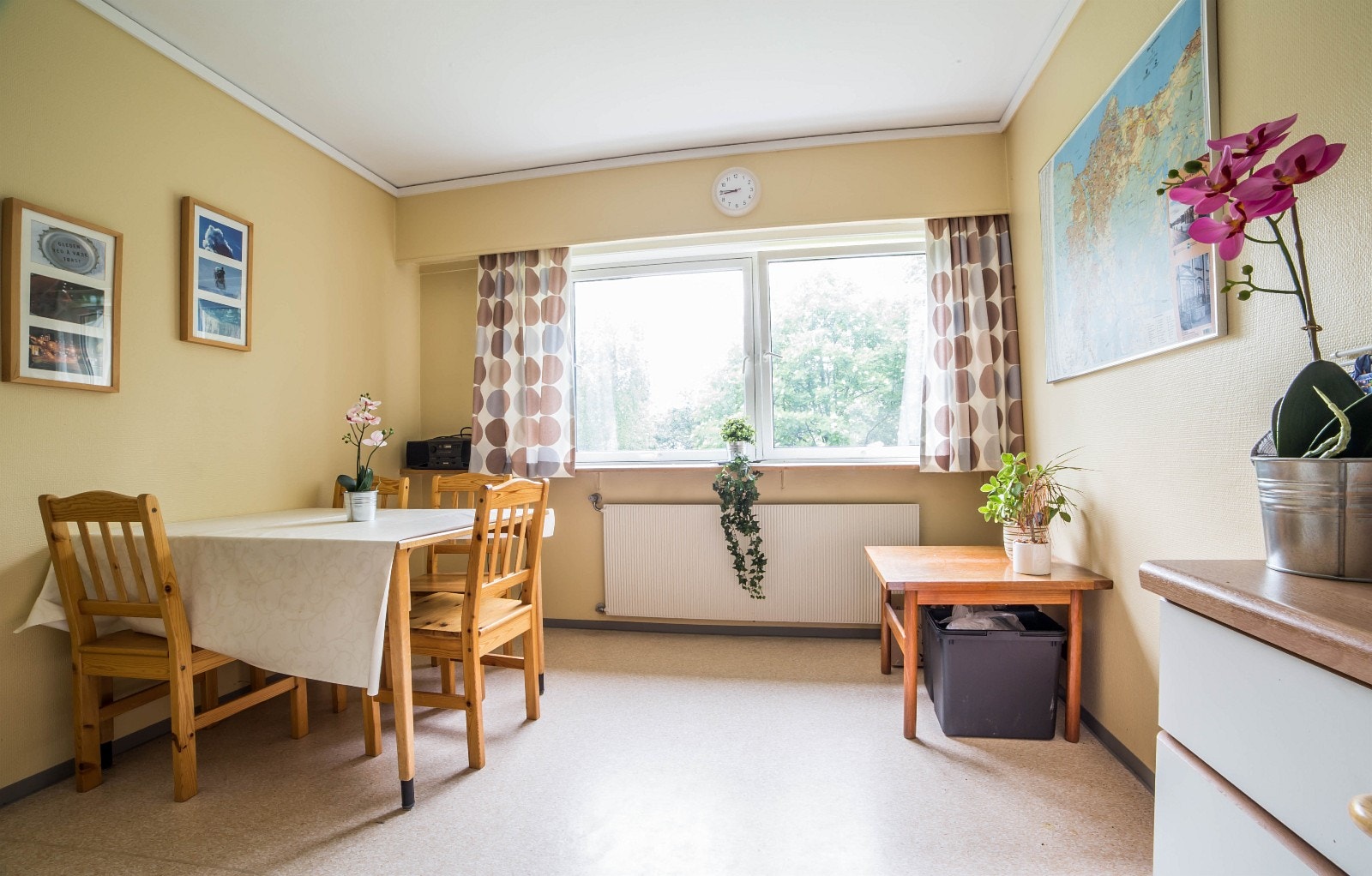 Spiseplass på kjøkken Galleribilde