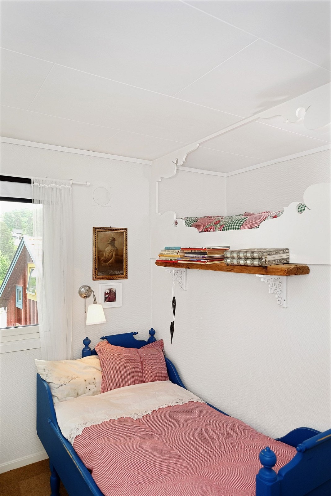 På barnesoverommet er det laget til en hyggelig alkove som barna elsker Galleribilde