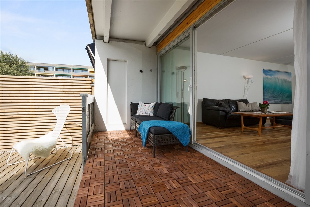 Hyggelig skjermet balkong. Galleribilde