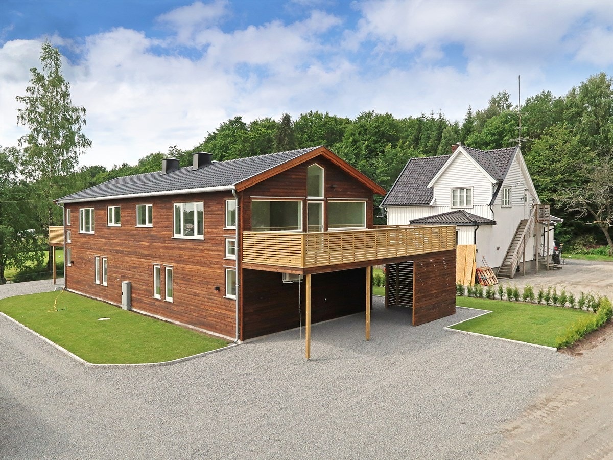 Kort og trygg vei til Fevang barneskole med gang og sykkelsti helt frem. Galleribilde