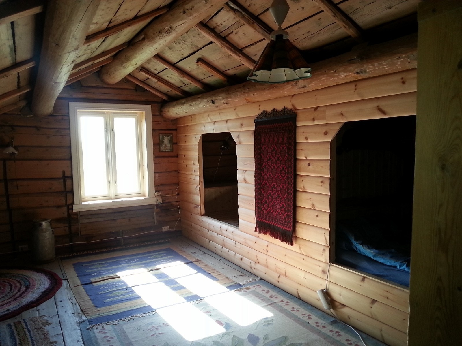 Sovealkover oppe. Supert for barn. Galleribilde