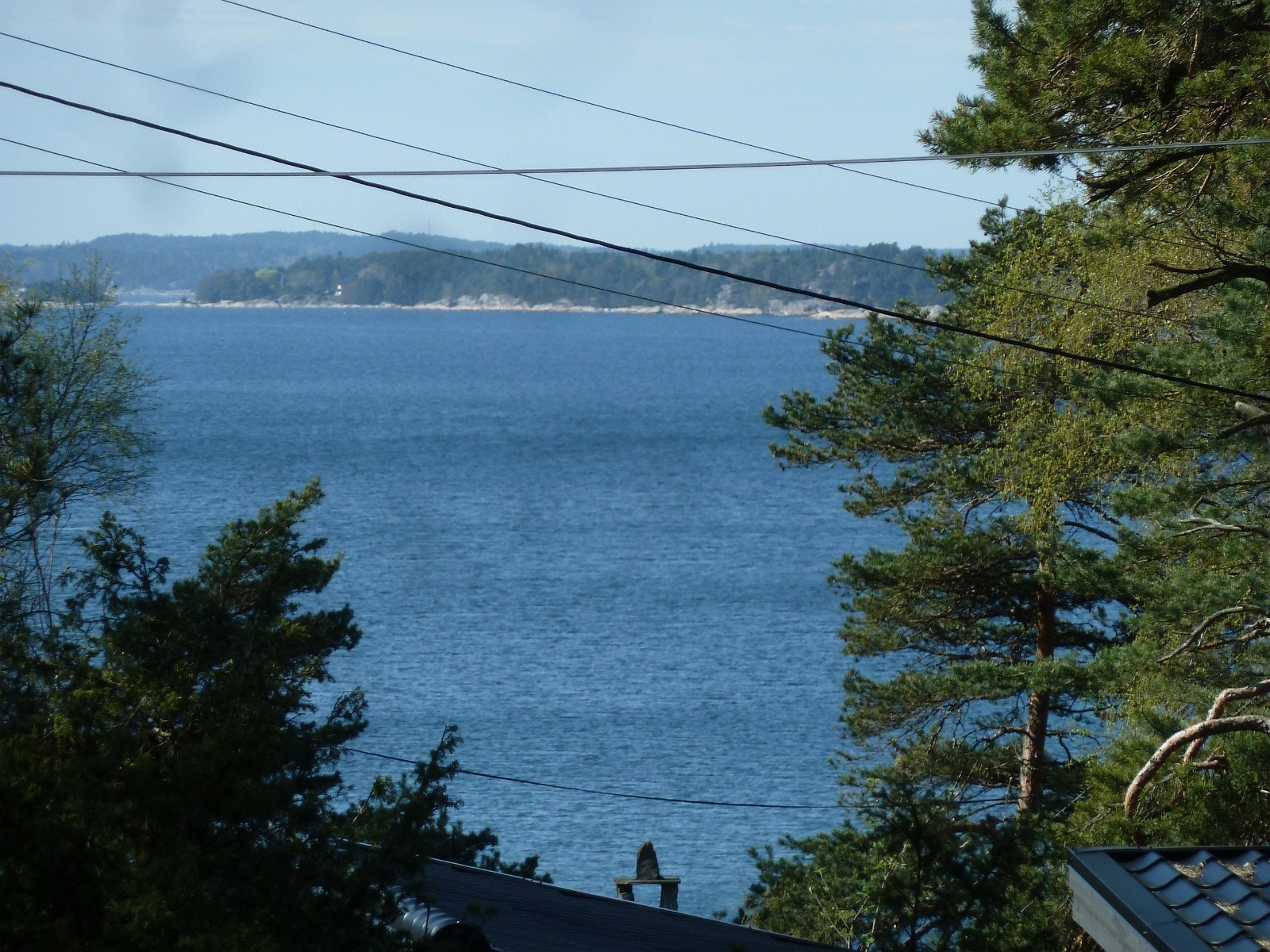 Utsikt fra terrassen mot Singlefjorden og Hvaler. Galleribilde