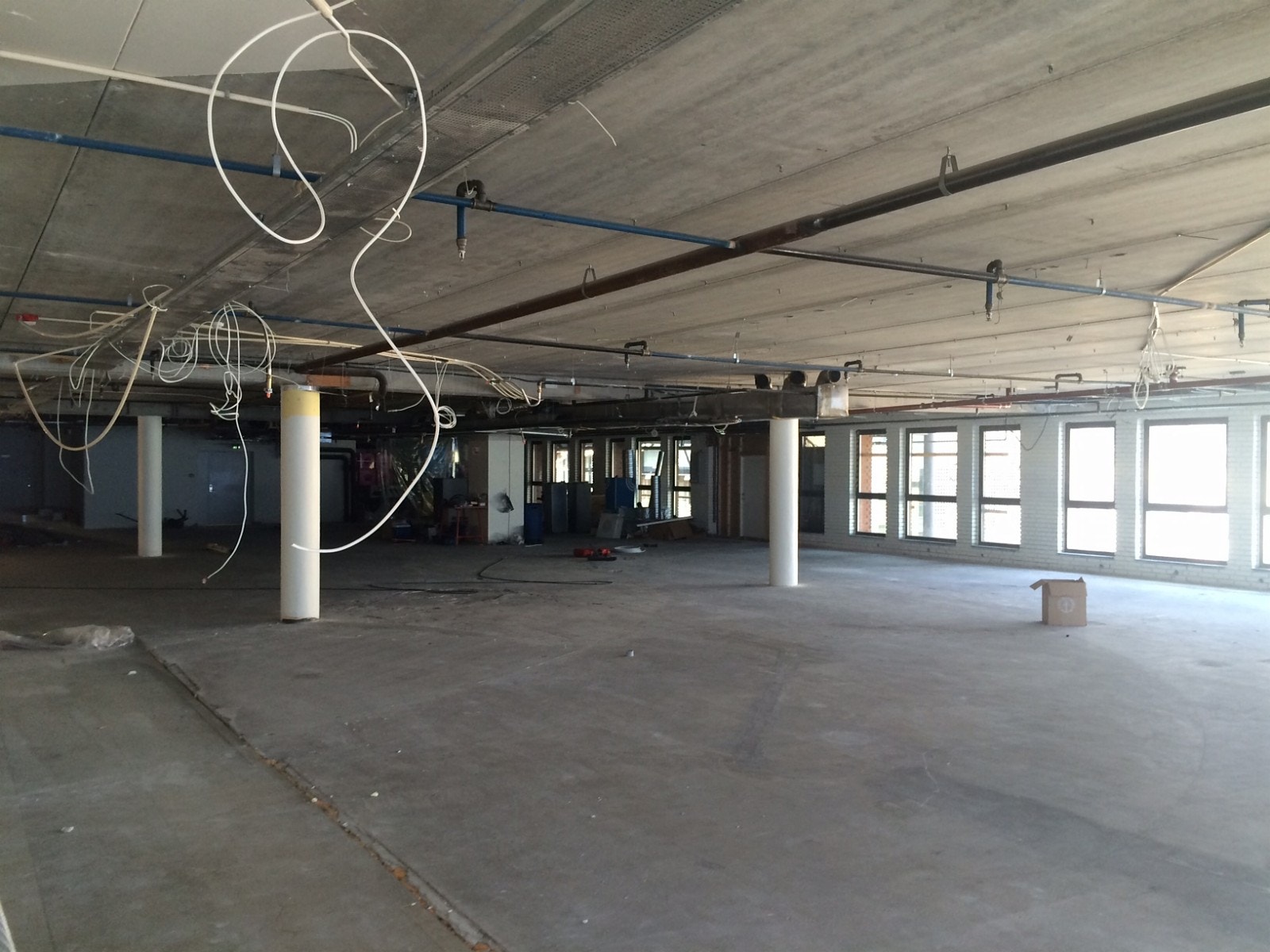 Klar for ny infrastruktur, ventilasjon, el, vann og avløp. Galleribilde