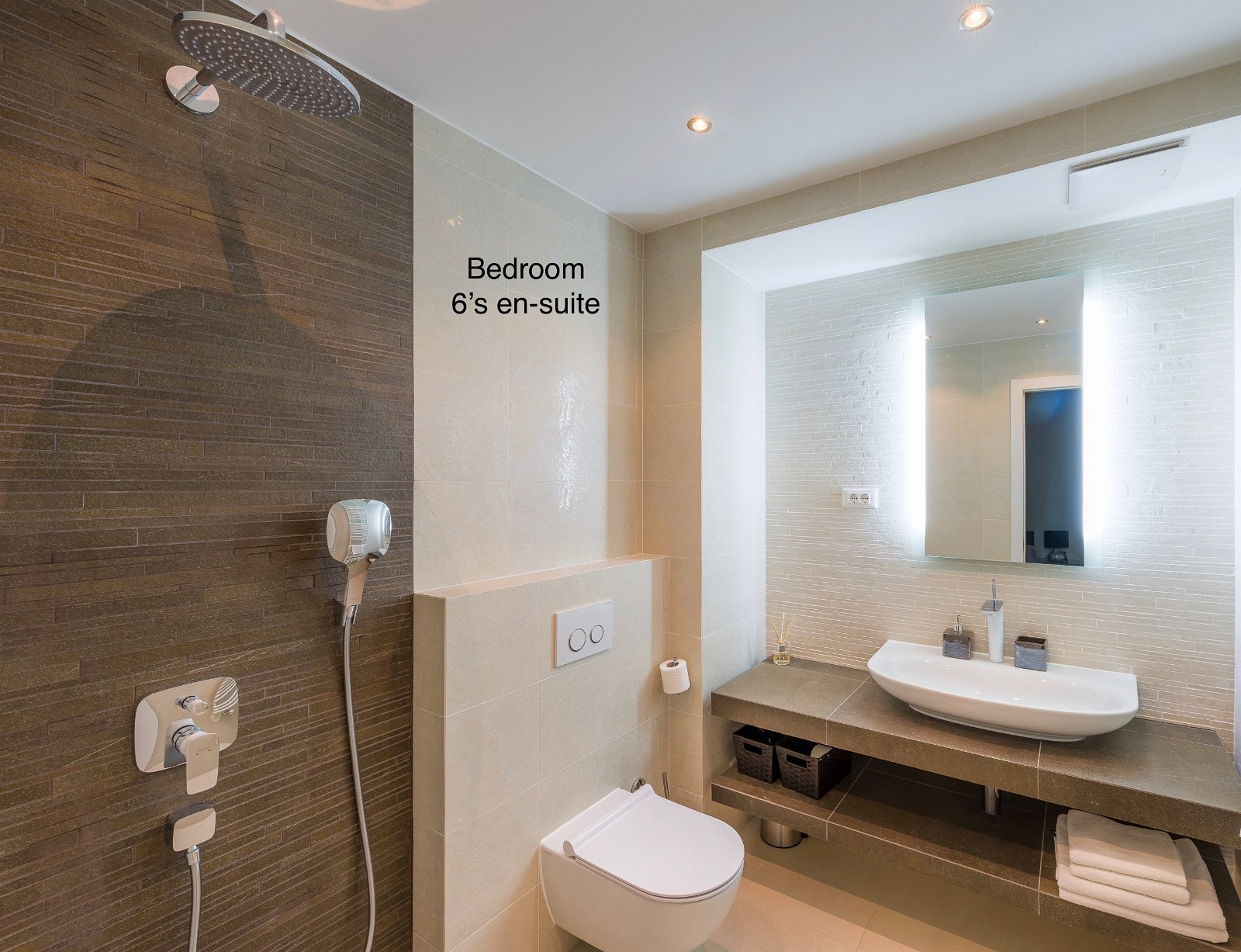 En-suite bad til soverom 6 Galleribilde