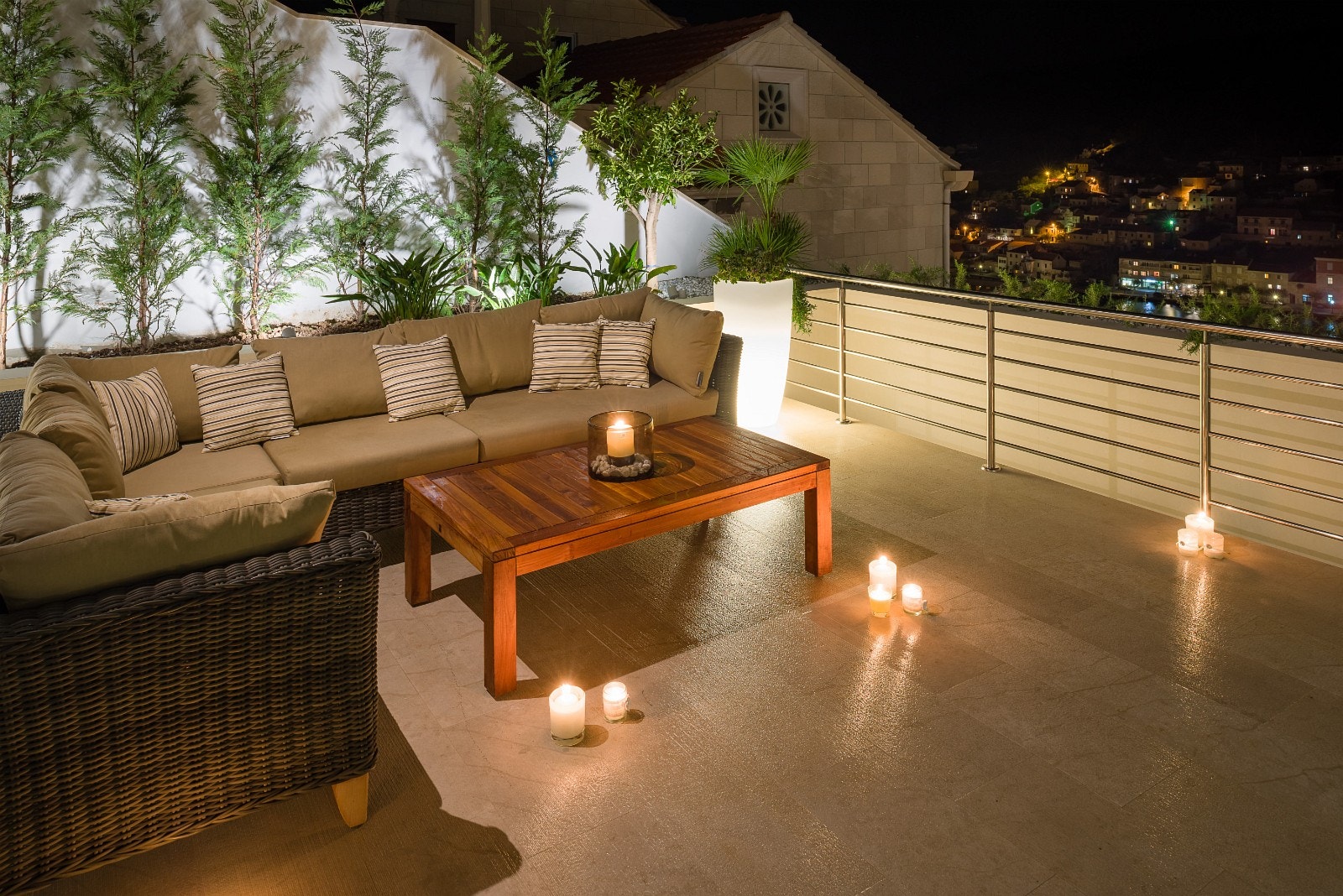 Utesofa Galleribilde