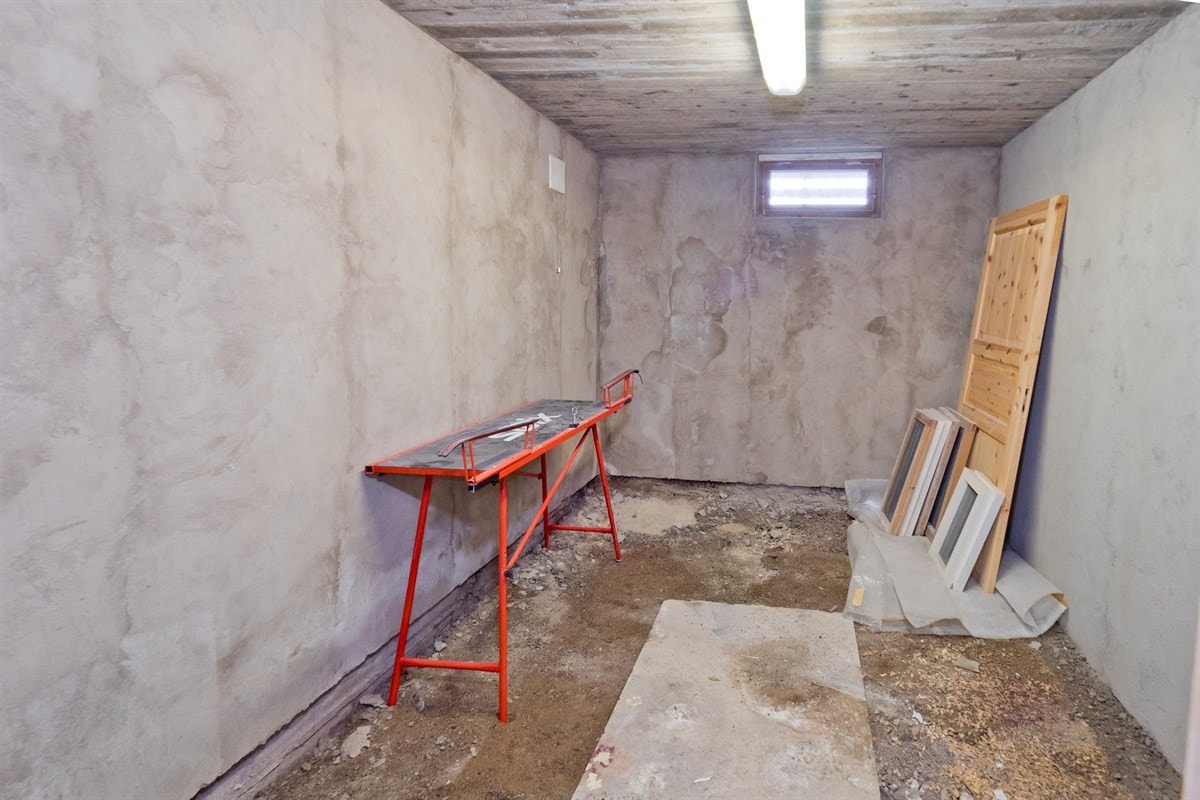 Bod i kjeller. Galleribilde