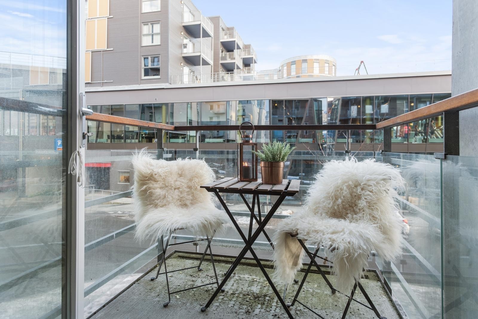 1. balkong 2. etg Galleribilde