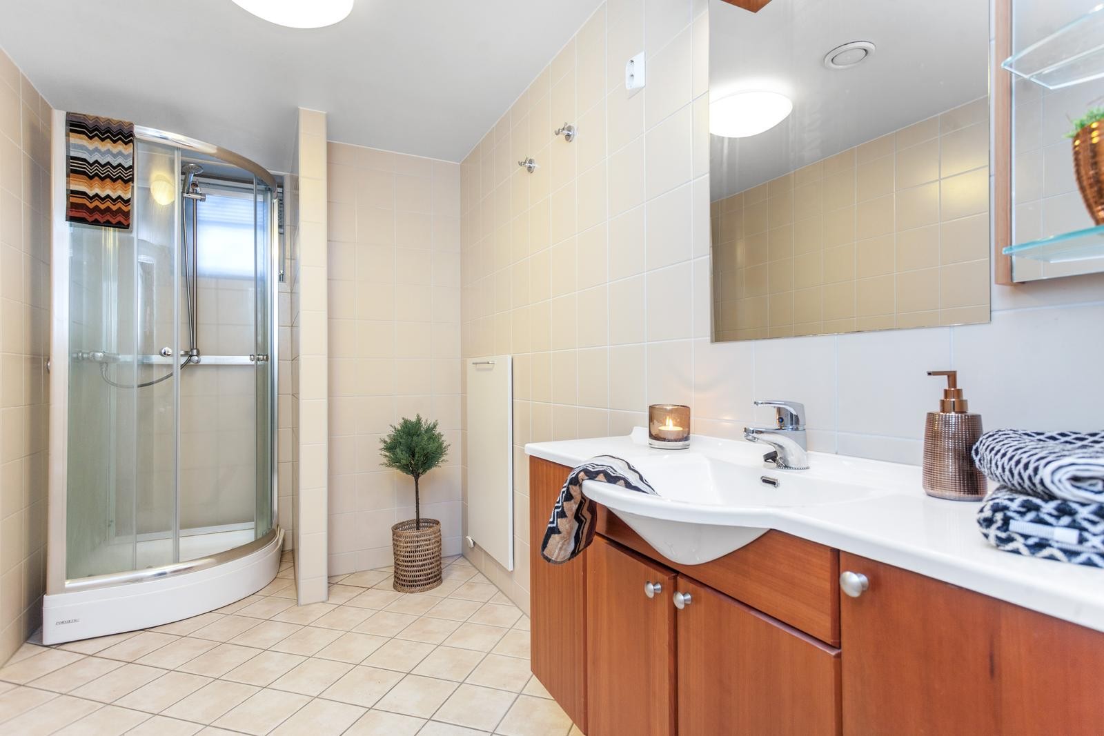 Bad 1. etg Galleribilde