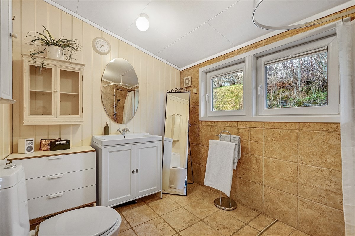 Varme i gulv bad loft. Galleribilde