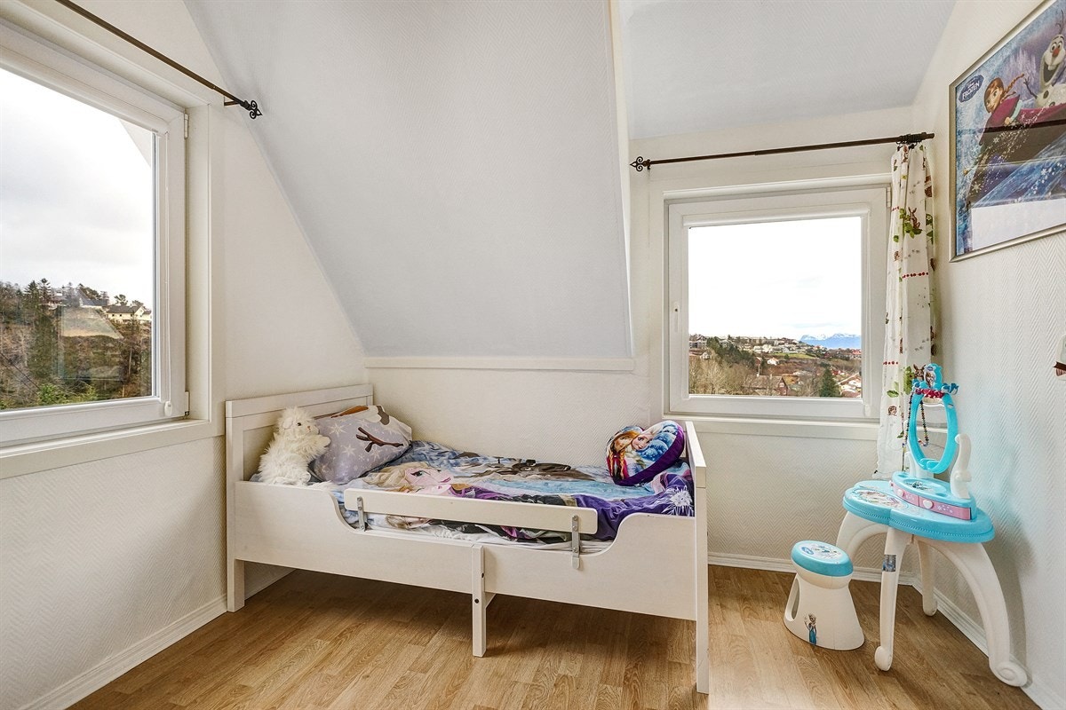 Barnerom loft. Galleribilde