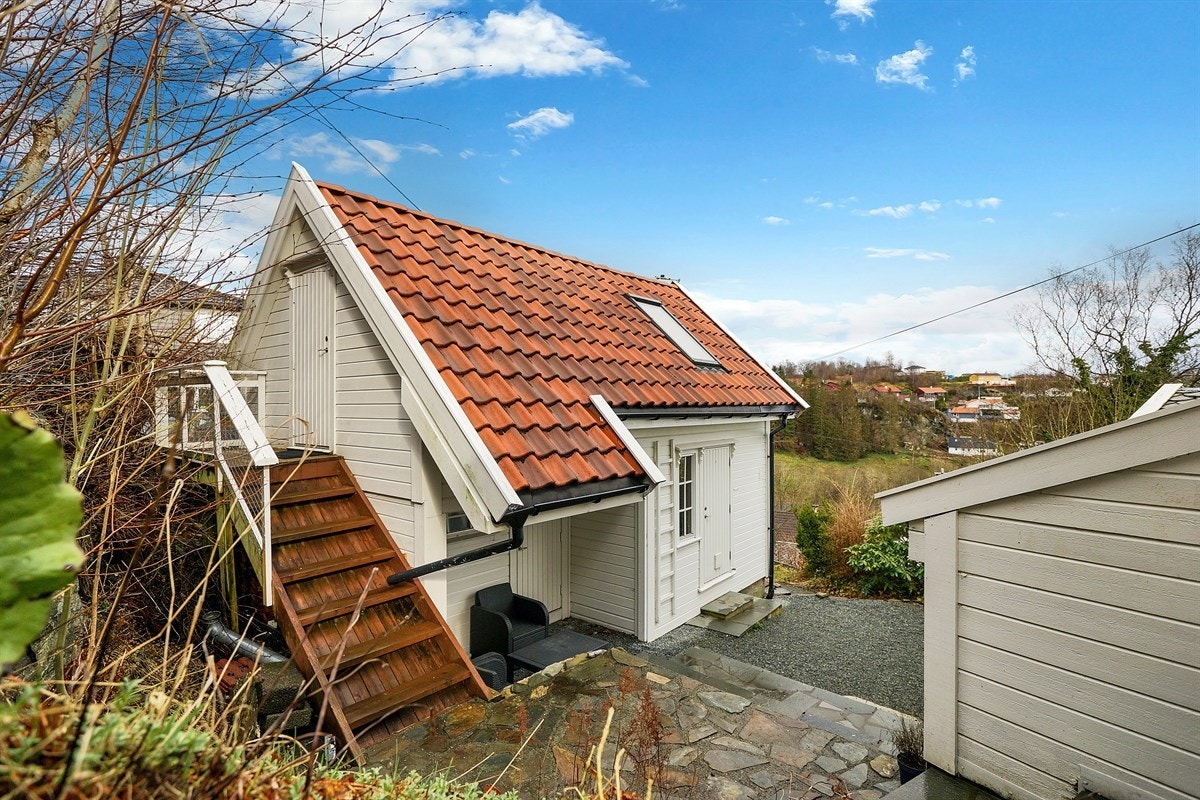 Inngang til 2. etasje uthus. Galleribilde