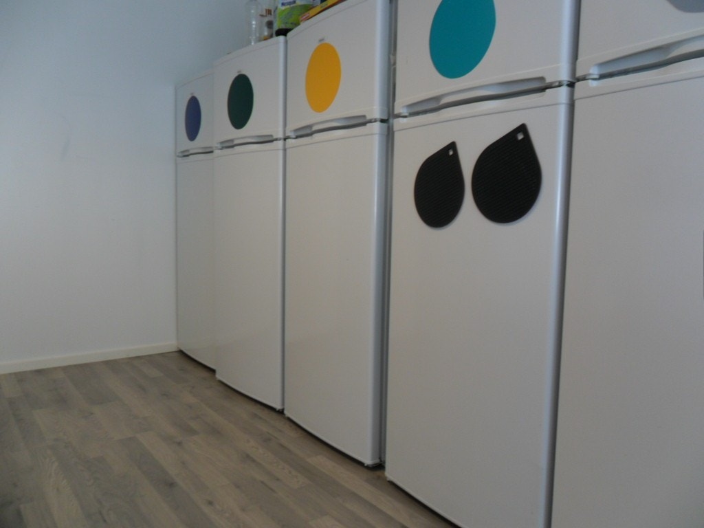 Kjøkken - eget kjøleskap m/frys til hver enhet Galleribilde