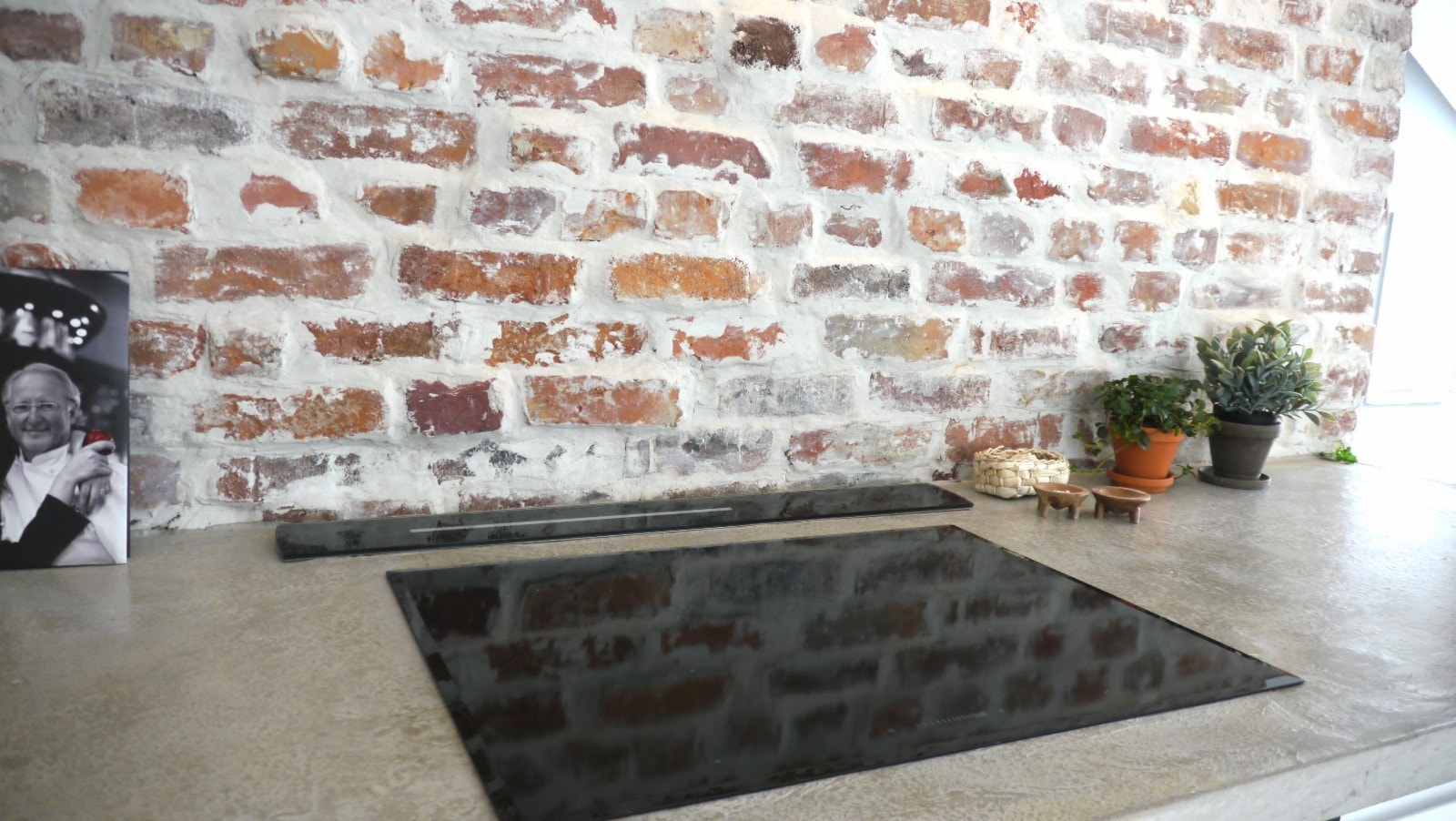 Induksjon og integrert benkeventilator Galleribilde