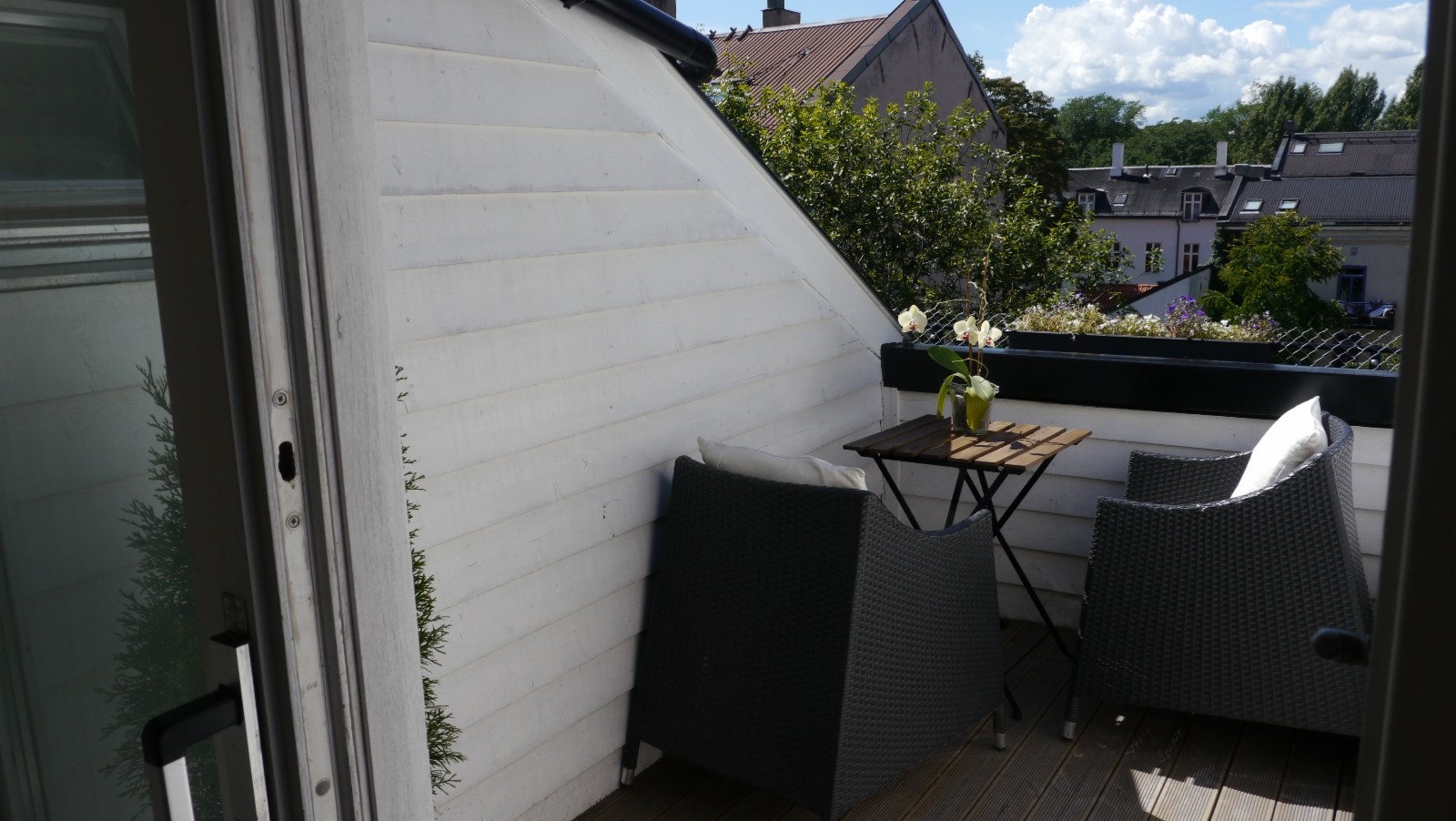 Takterrasse med sol fra kl 14.00 til 23.00 Galleribilde