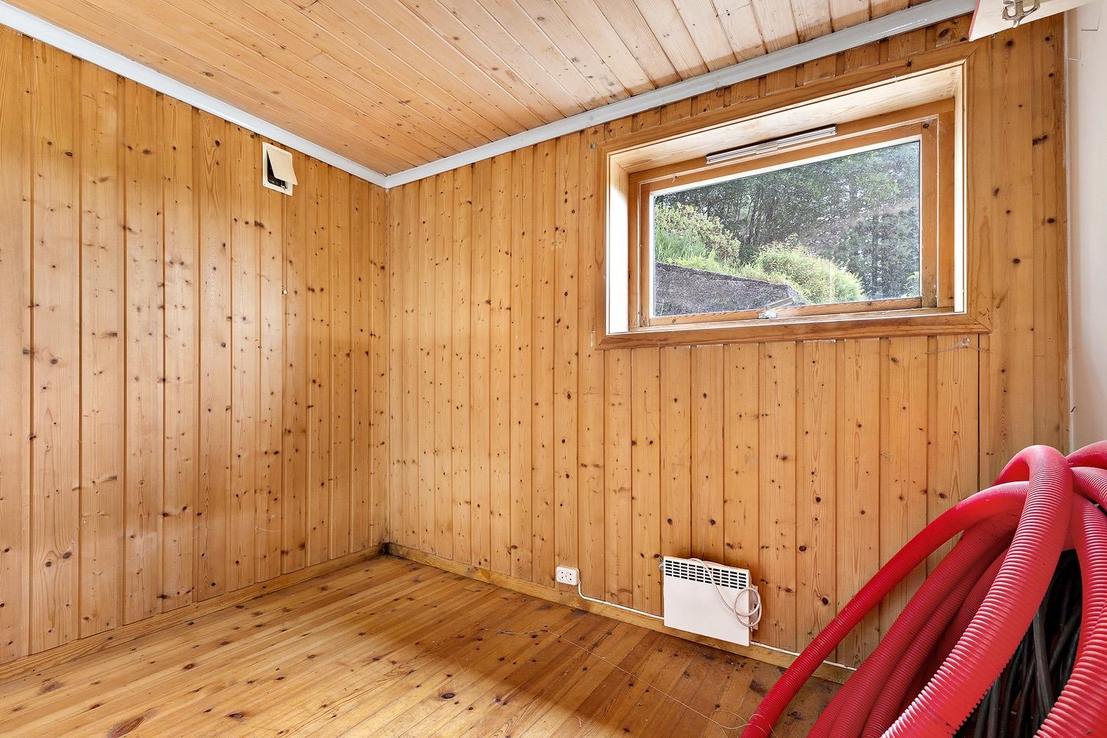 Bod/hobbyrom i underetasjen. Galleribilde