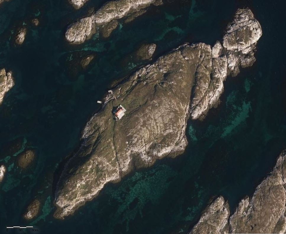 Sakrisøya fra lufta. Galleribilde