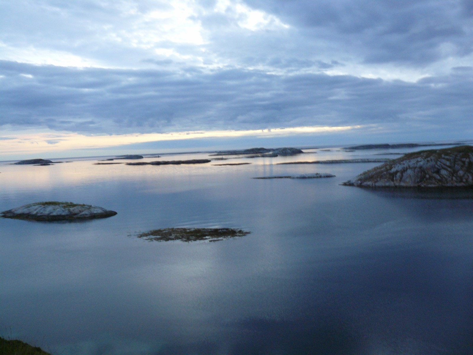 Utsikt (sørvest) fra terrassen Galleribilde