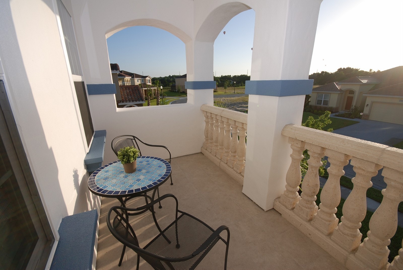 Ballkongen ut ifra hovedsoverom 1. Galleribilde