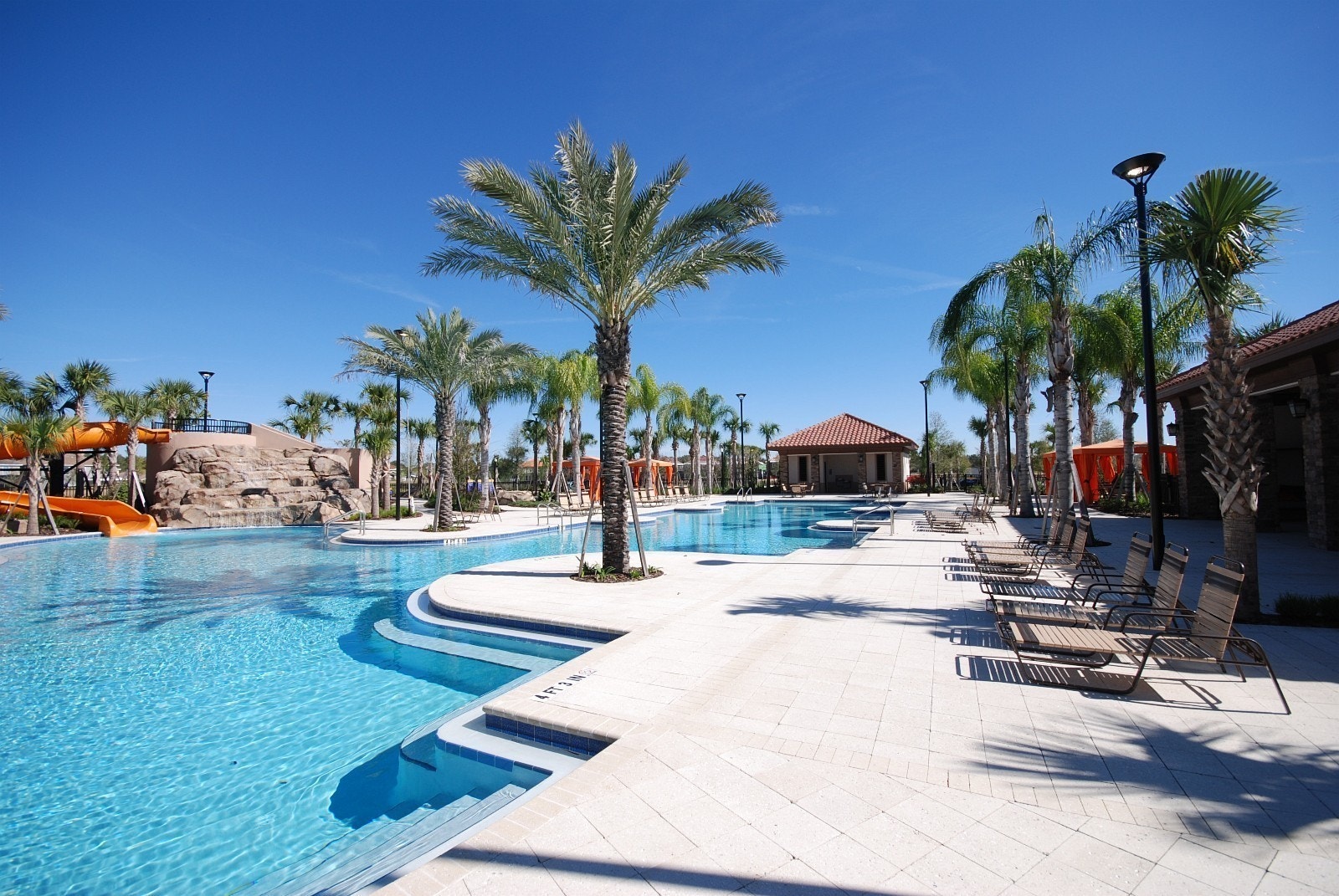 Felles basseng v/klubb hus. Galleribilde