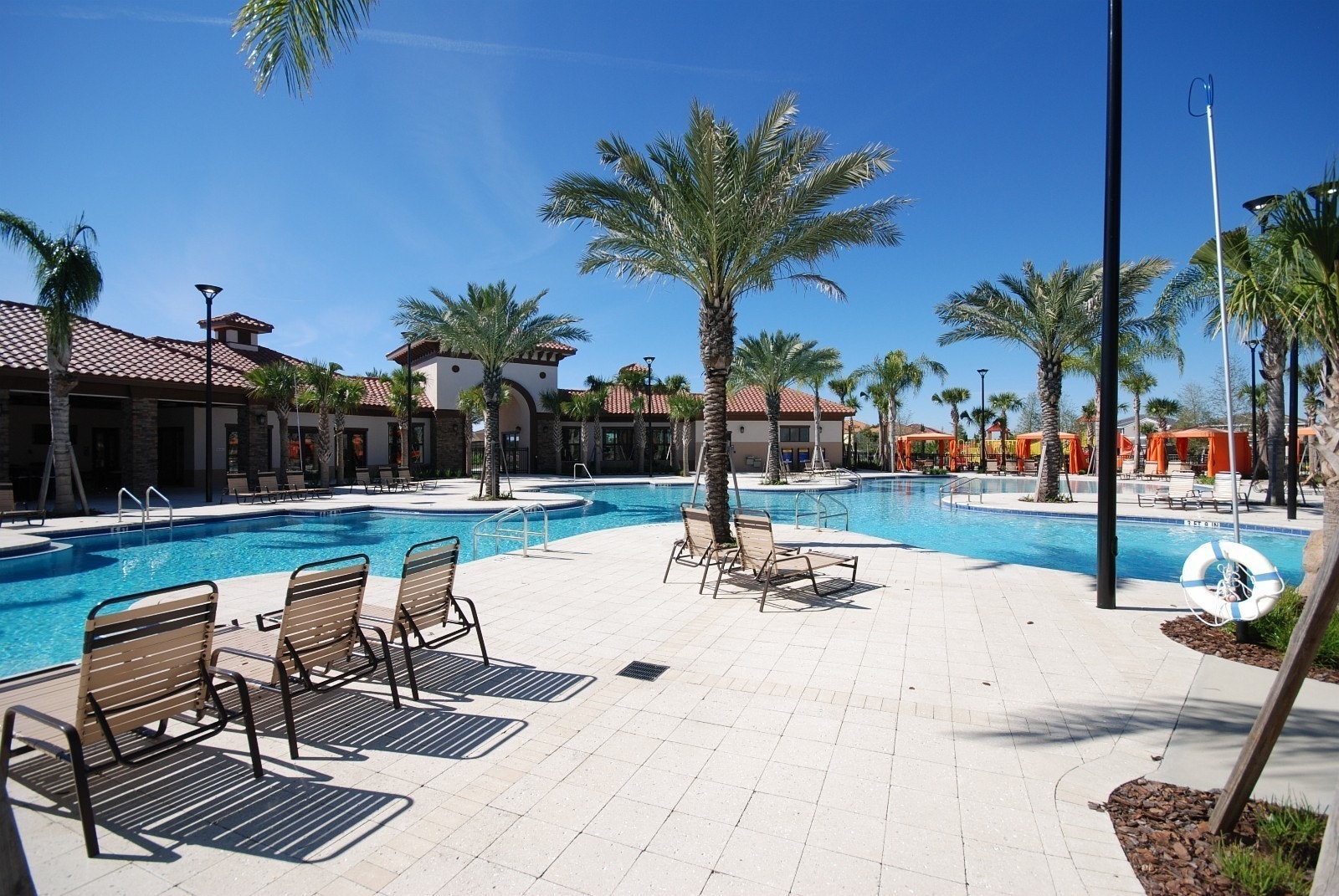 Felles basseng v/klubb hus. Galleribilde