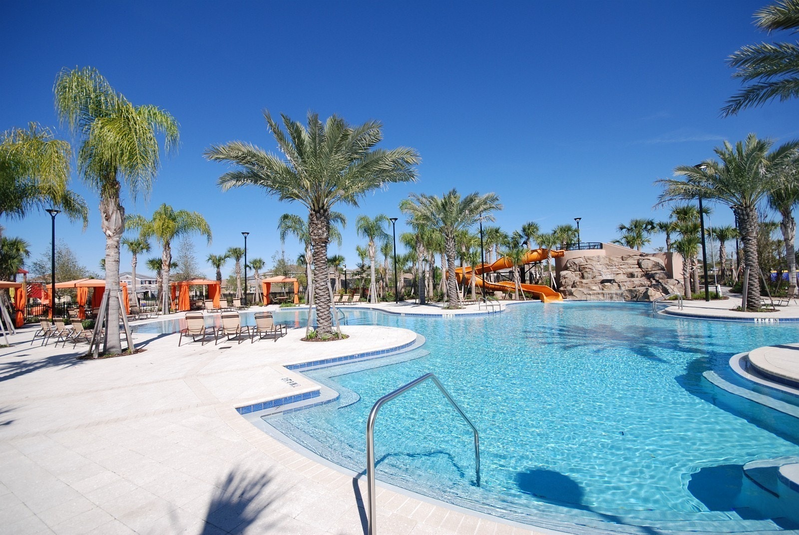 Felles basseng v/klubb hus. Galleribilde