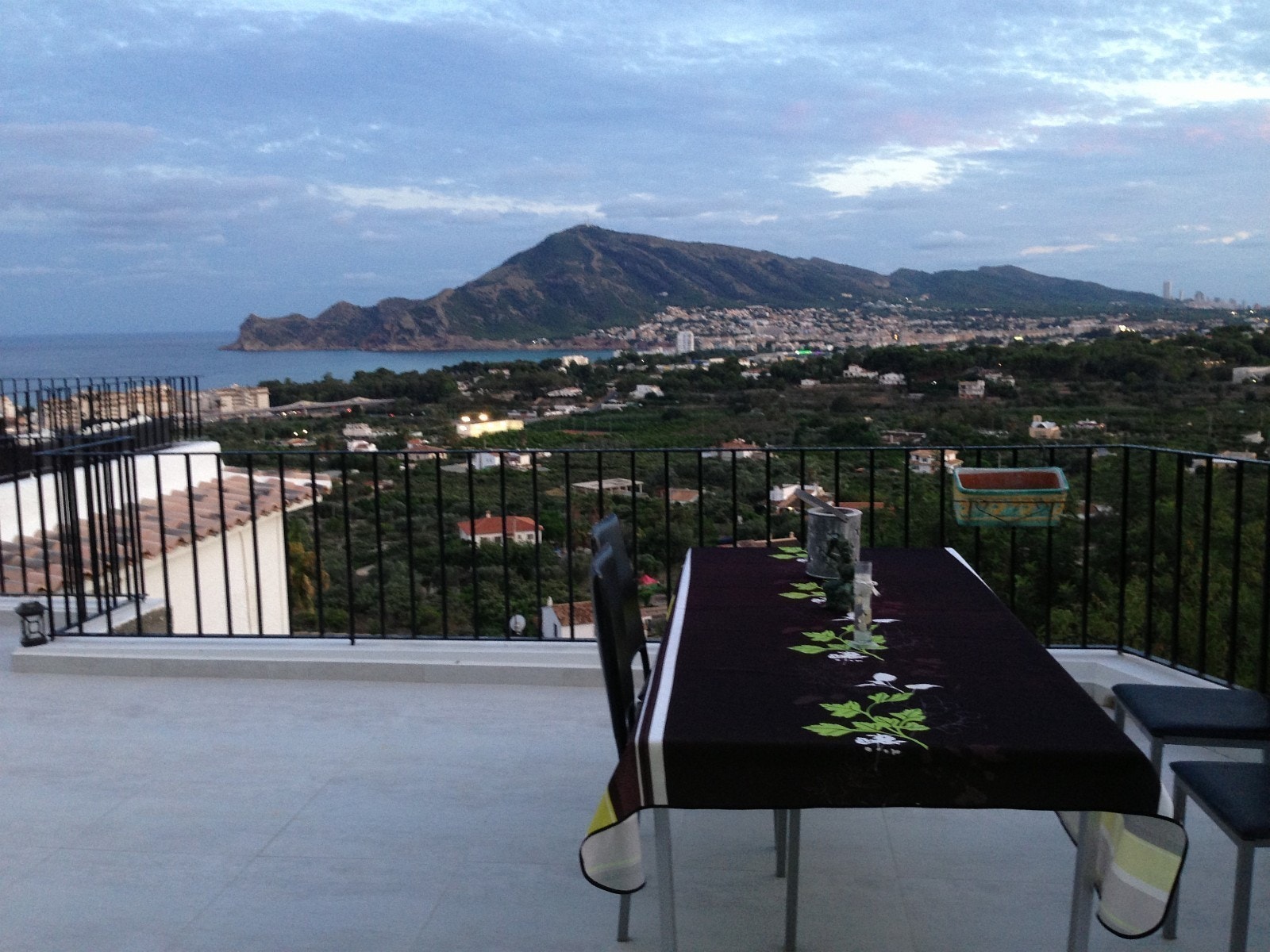 Utsikt fra terrassen. Galleribilde