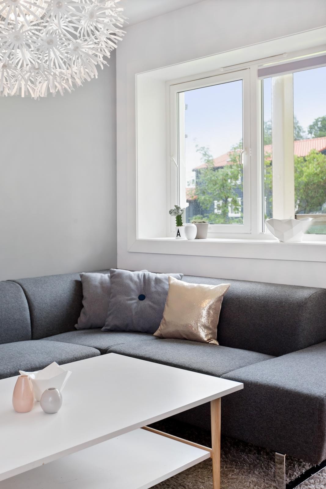 Nyere vinduer gir godt med naturlig lysinnslipp. Galleribilde