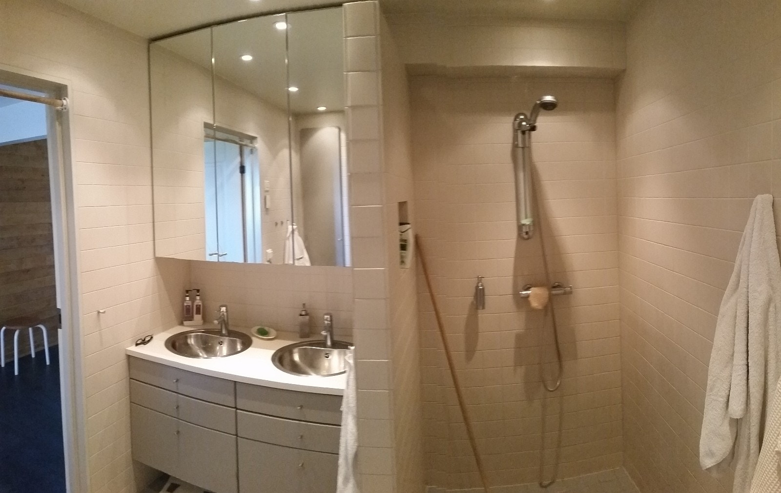 Fellesbad (1. etasje) Galleribilde