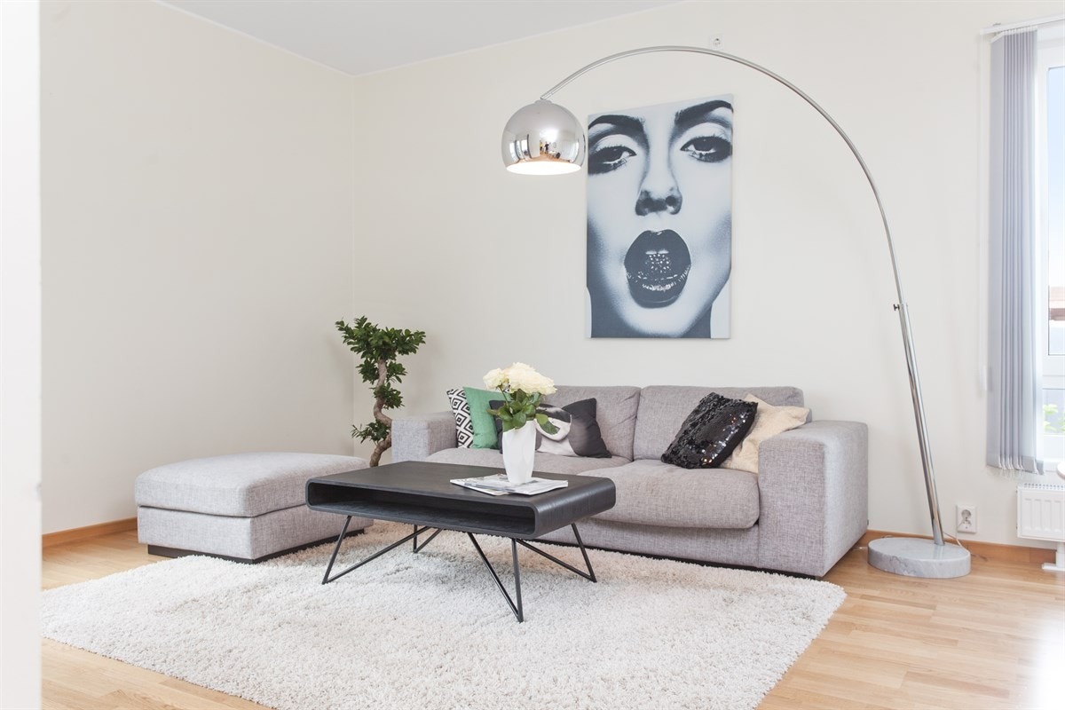 PrivatMegleren har nå gleden av å presentere en lys og flott 2-roms selveierleilighet på Ranheim. Galleribilde