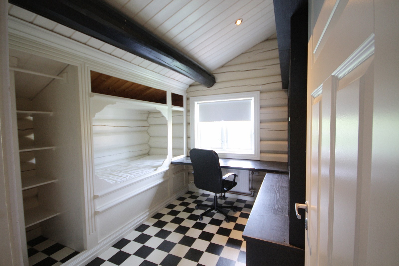 Rom 10 2.etg 2 Galleribilde