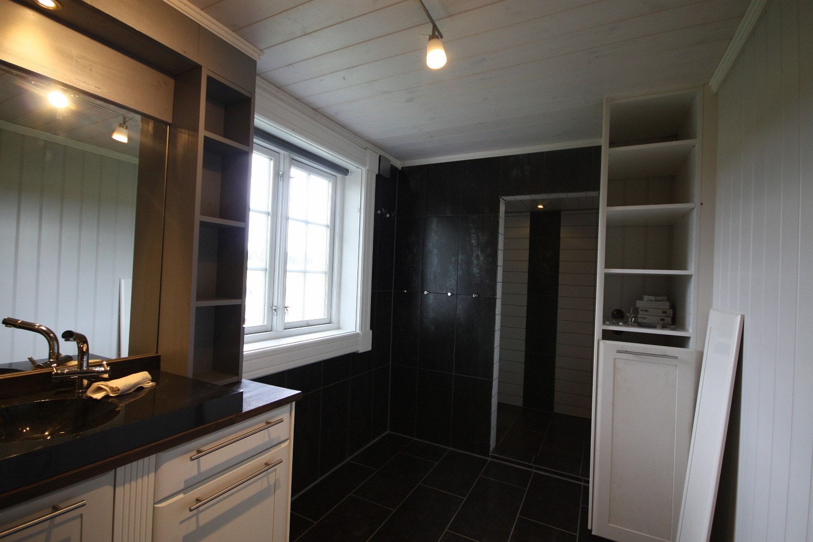 Bad 1.etg 1 Galleribilde