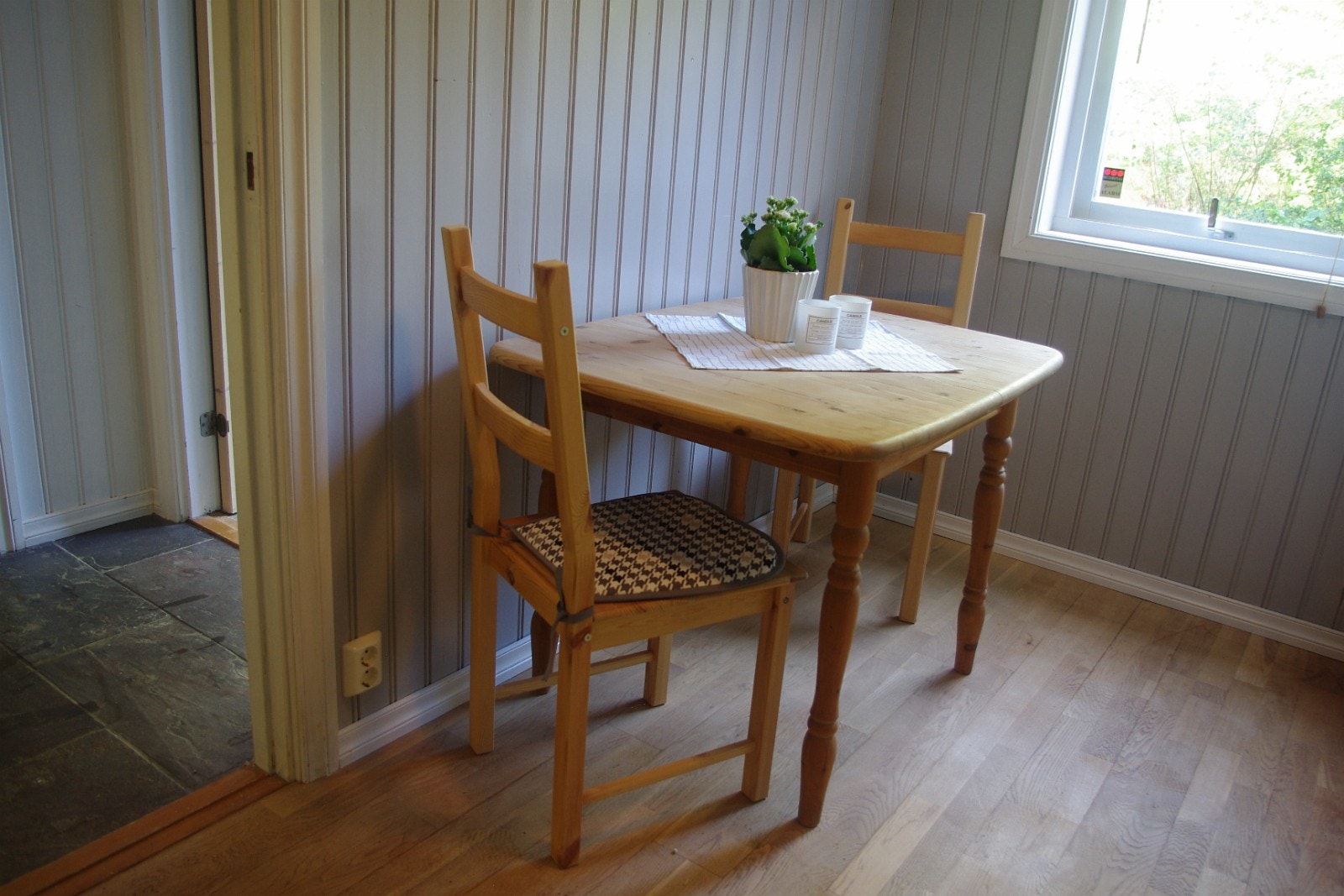 Spiseplass på kjøkkenet Galleribilde