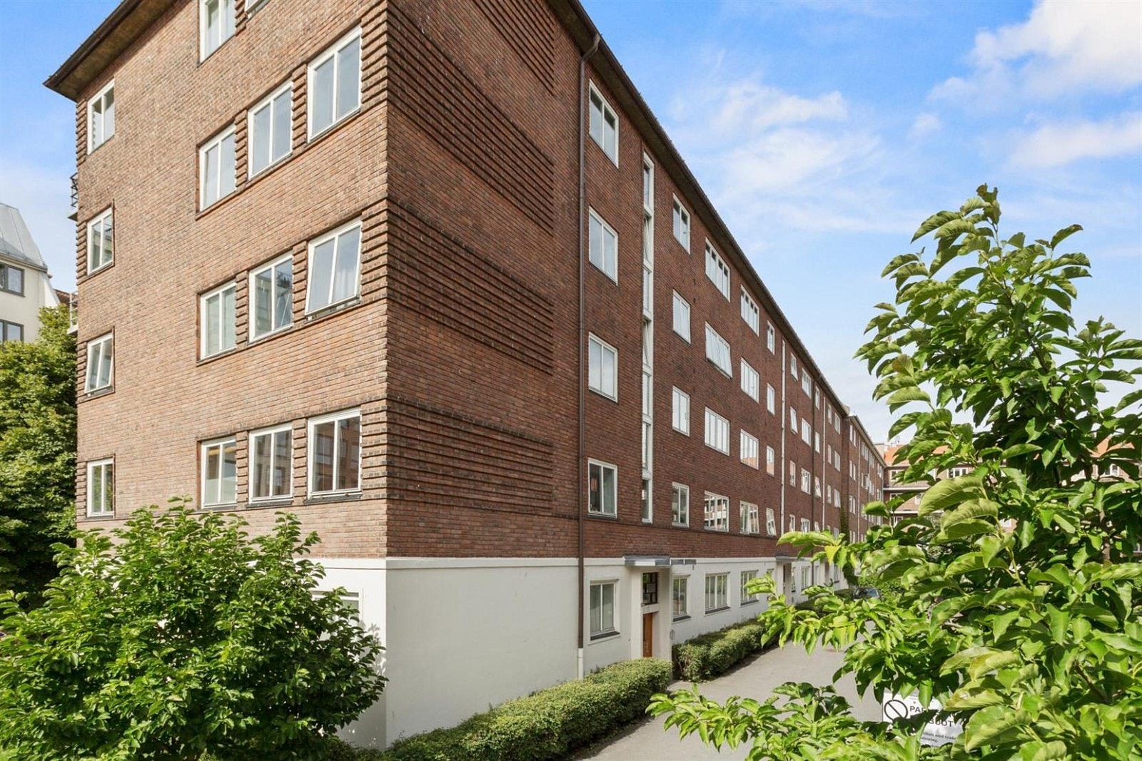 Fasade av blokken. Galleribilde