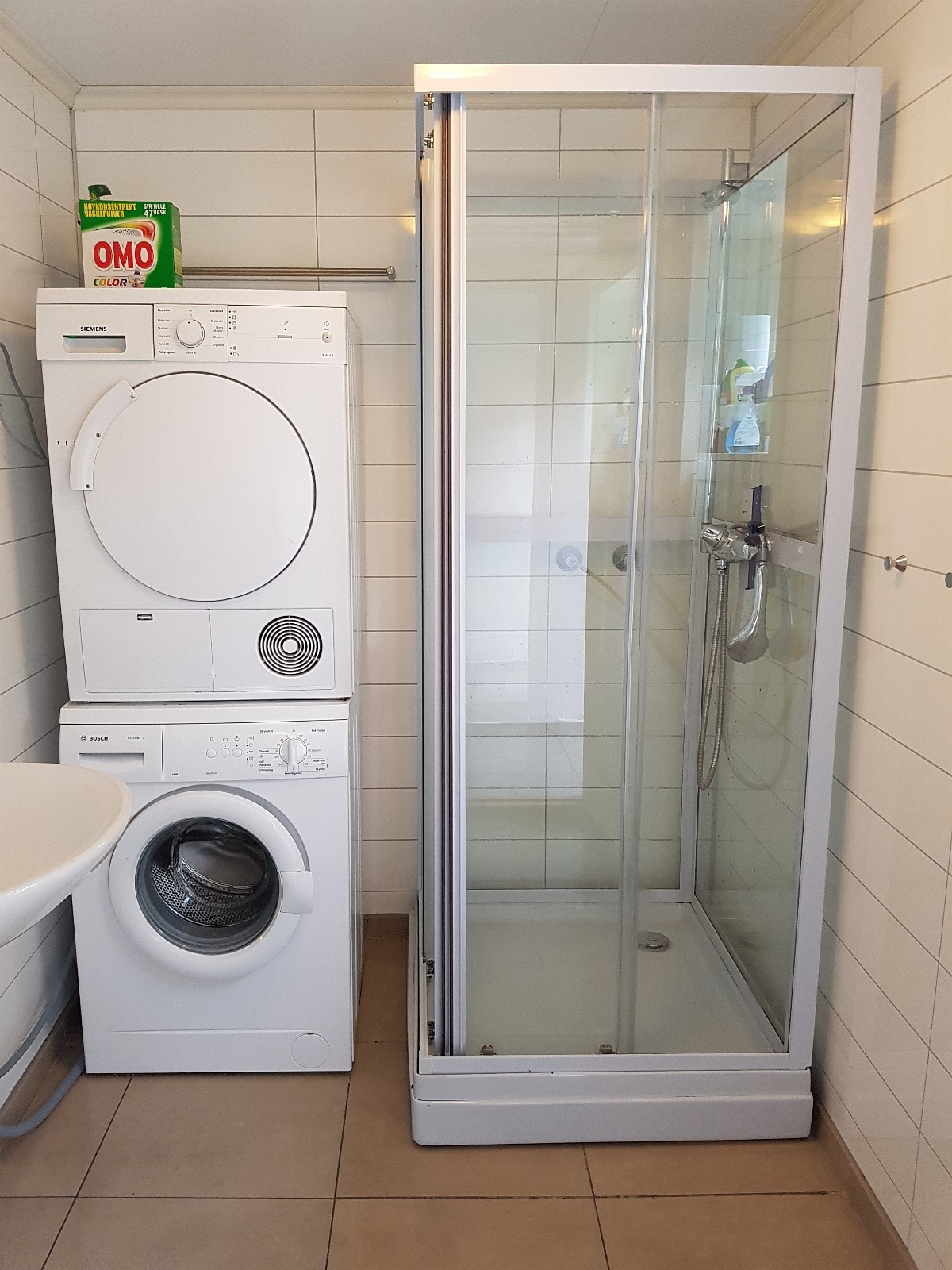 Bad m vaskemaskin og tørketrommel Galleribilde