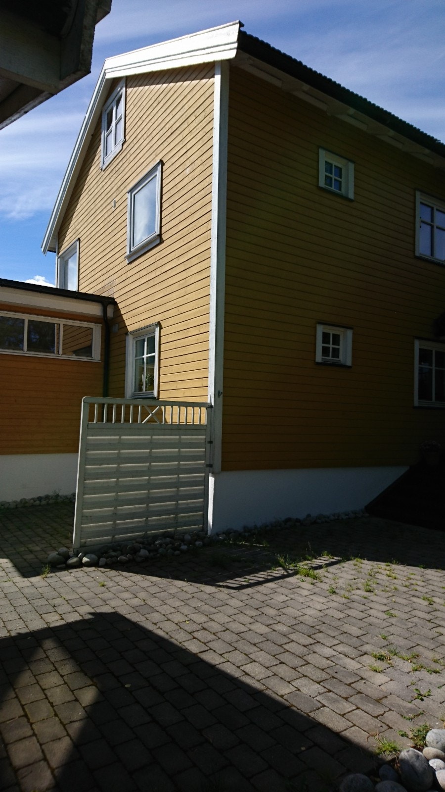 Leiligheten ligger i 2.etasje. Galleribilde