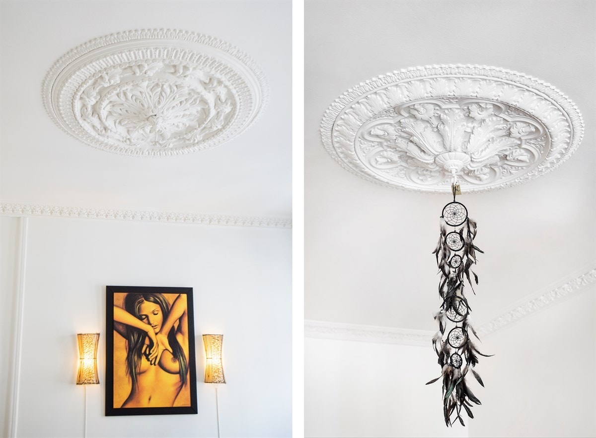 Stukkatur, både i spisestue og stue. Galleribilde