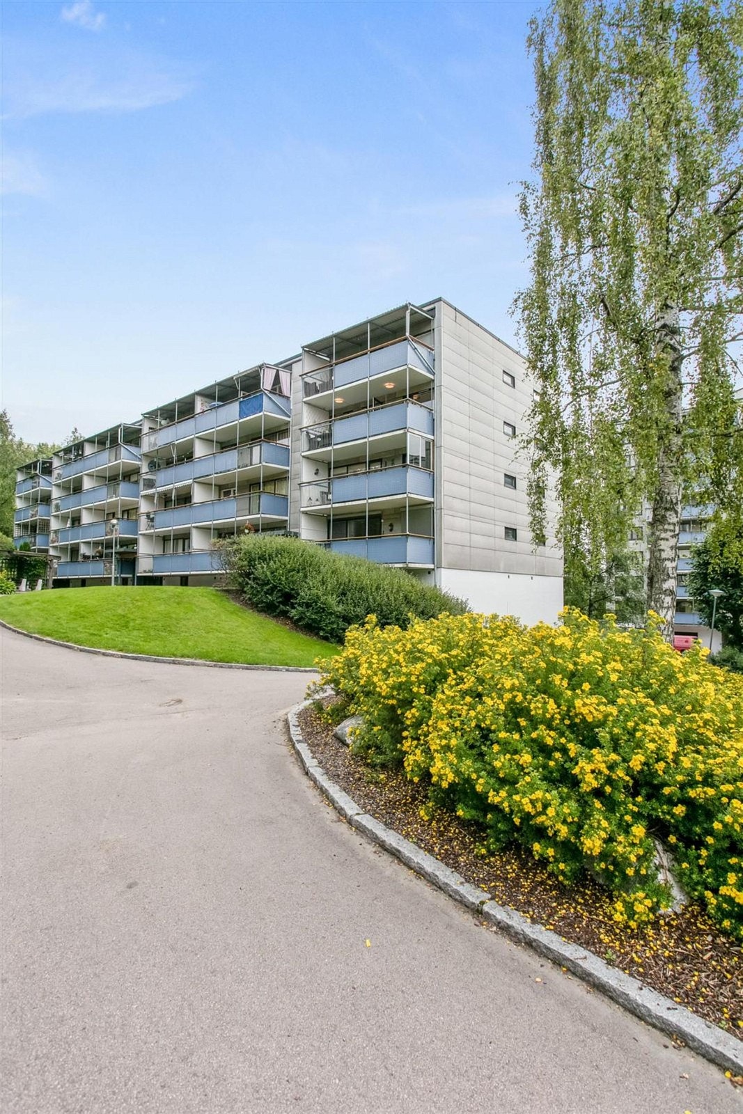 Leiligheten har en upåklagelig beliggenhet i enden av byggets 3. etasje. Galleribilde