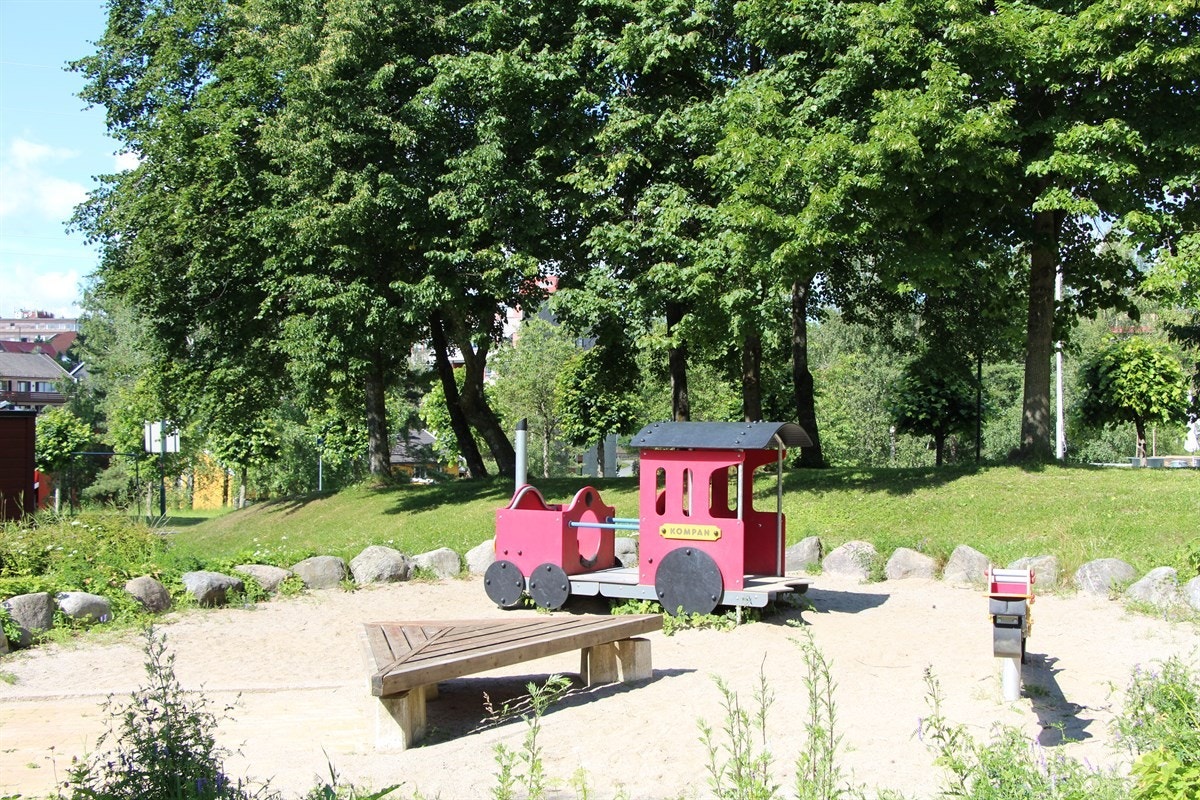 Flotte lekeplasser på fellesområdene. Galleribilde