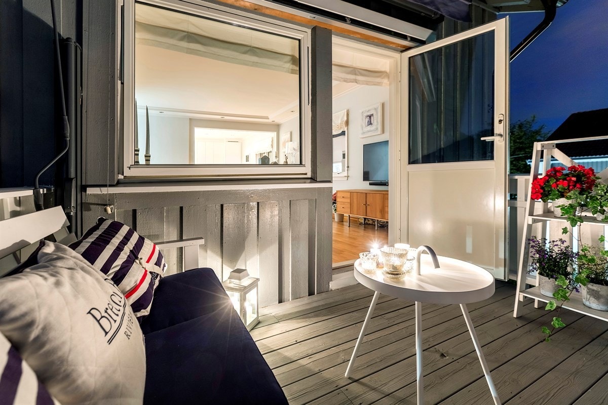 Solrik og vestvendt balkong Galleribilde