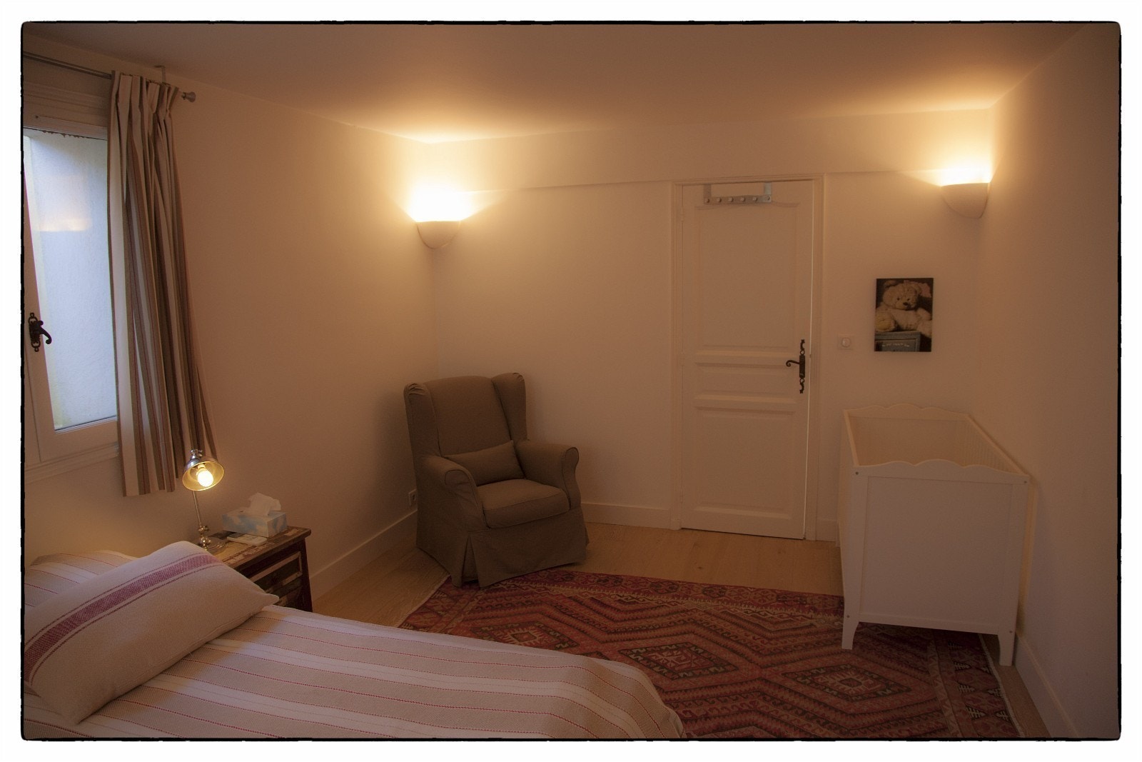 Soverom nede Galleribilde