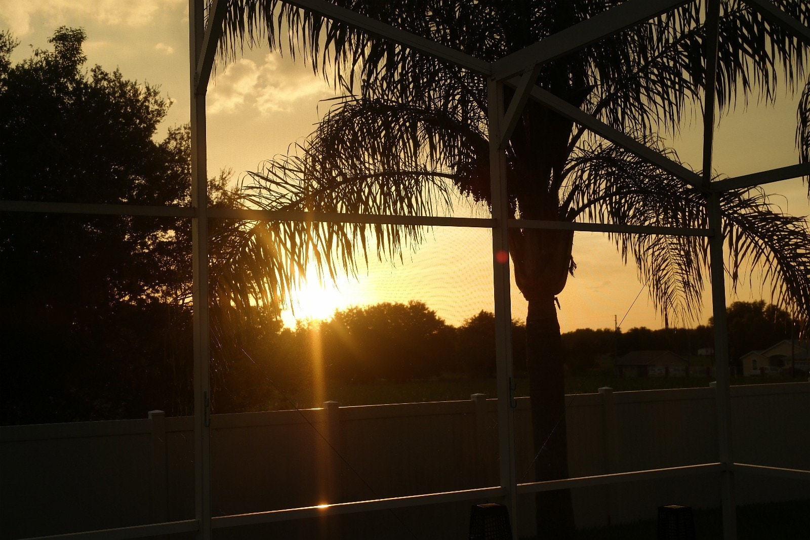 Solnedgang fra basseng område Galleribilde