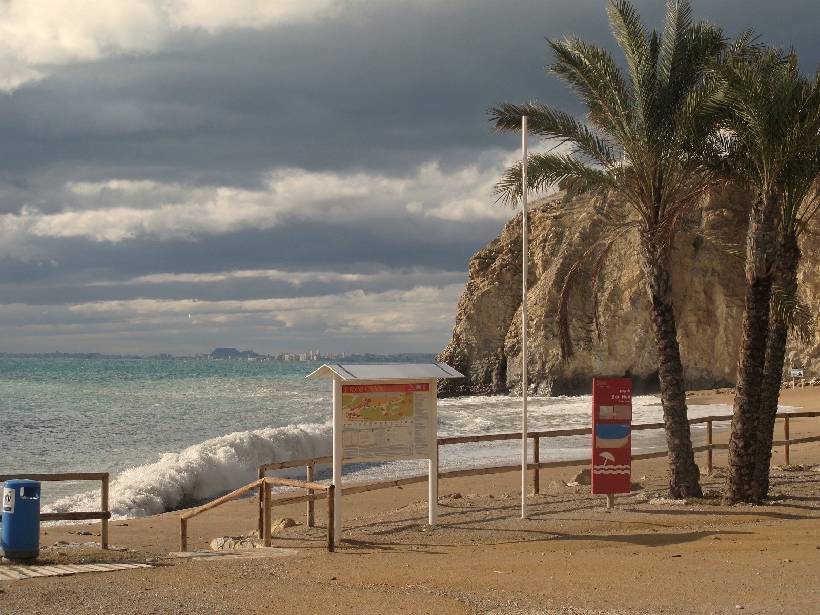 Playa BolNou - stranden under Shalimar Galleribilde