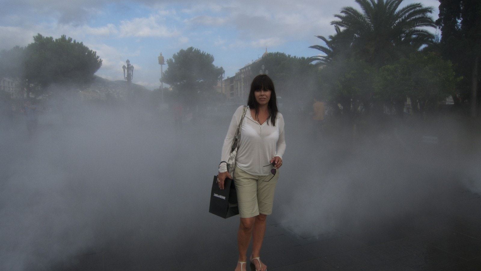 Le jardin Albert 1 er - parken er en fredelig grønn lunge med spennende og frydefulle vannfontener Galleribilde