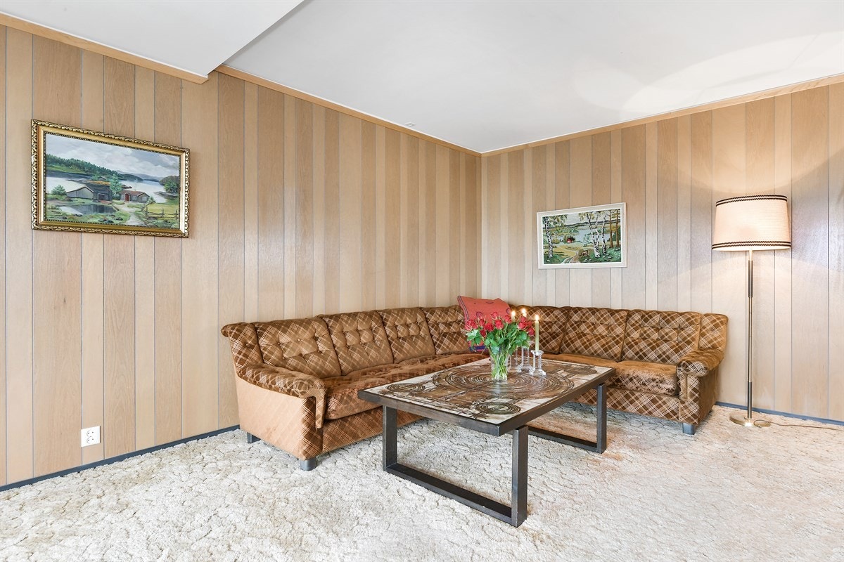 I stuen er det god plass for sofamøbelemt og TV-løsning. Galleribilde