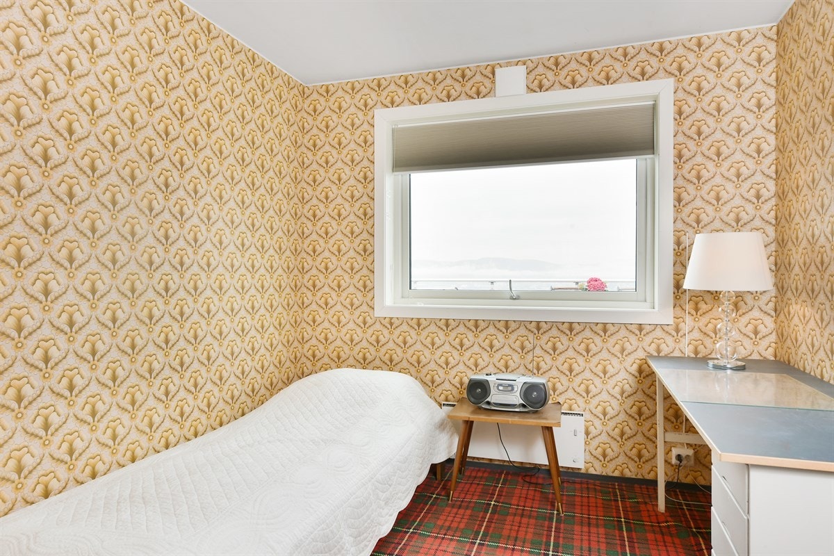 Soverom 3 med tilhørende garderobeskap. Galleribilde