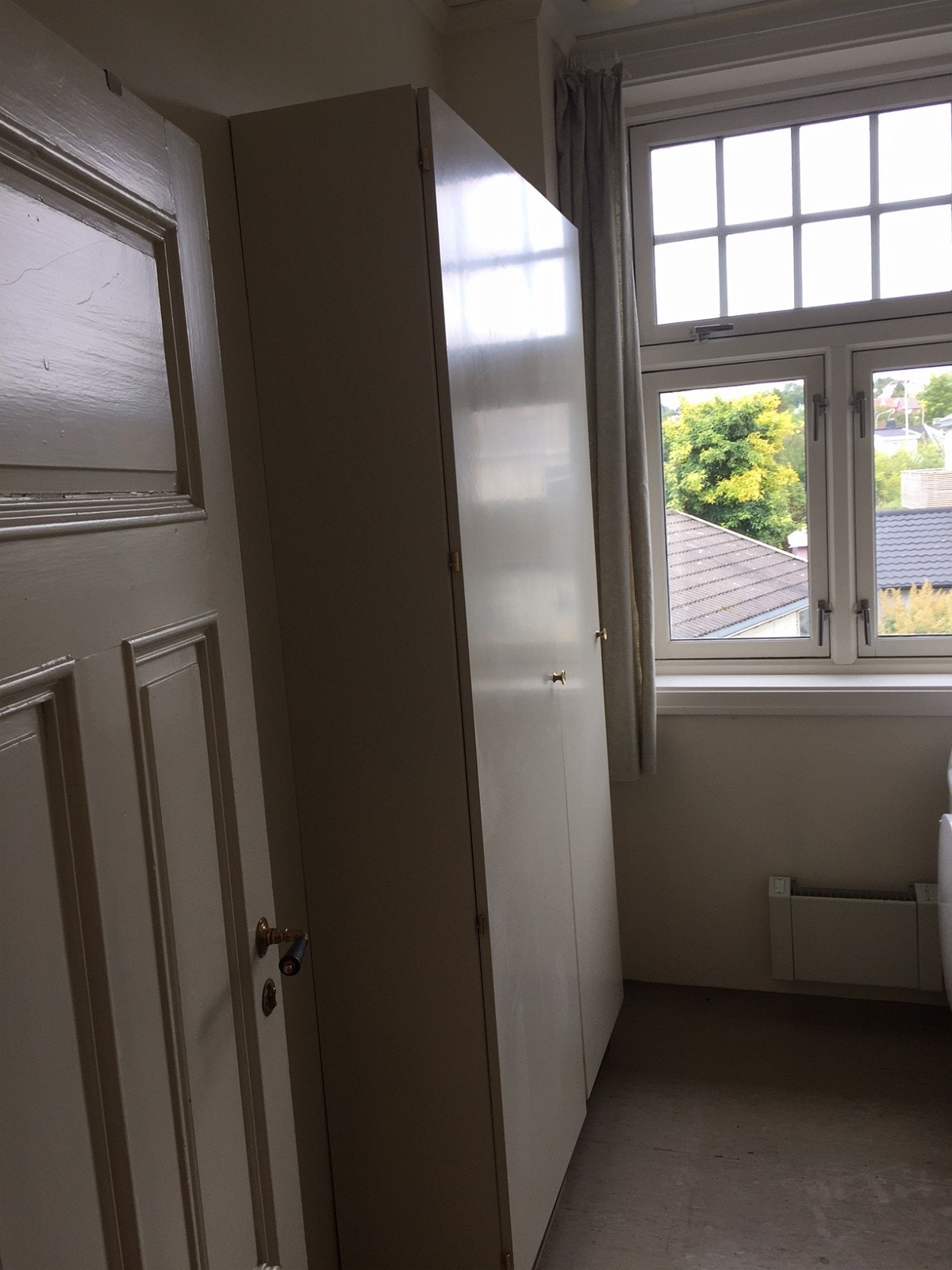 vaskerom har godt med lagringsplass Galleribilde