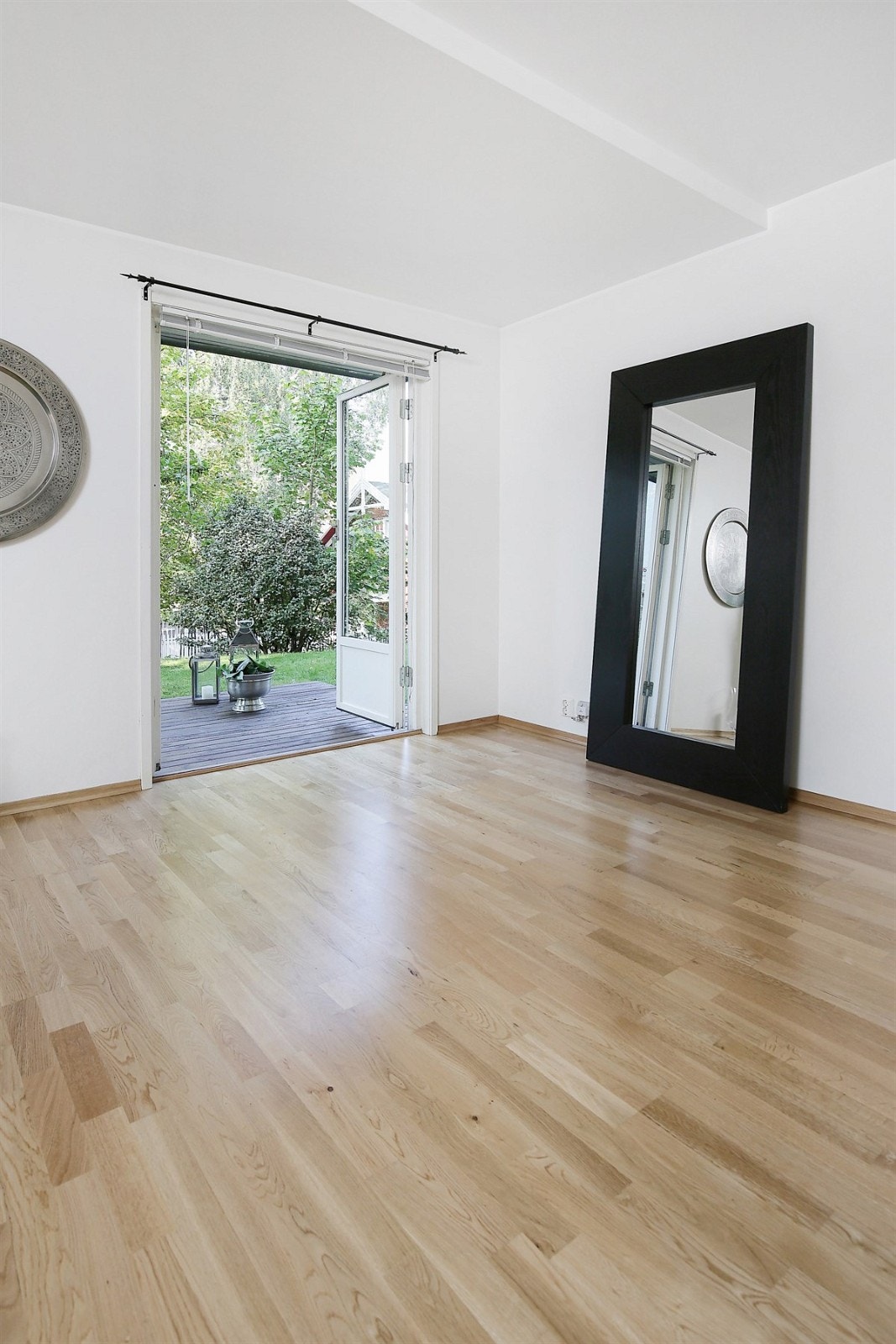 God plass til tv-benk/skap Galleribilde