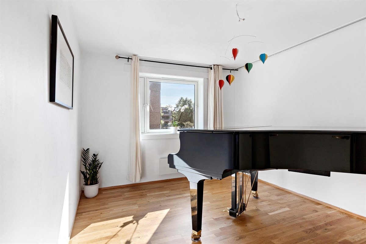 Soverom hvor det er foretatt ekstra lydisolering for bruk til musikkrom Galleribilde