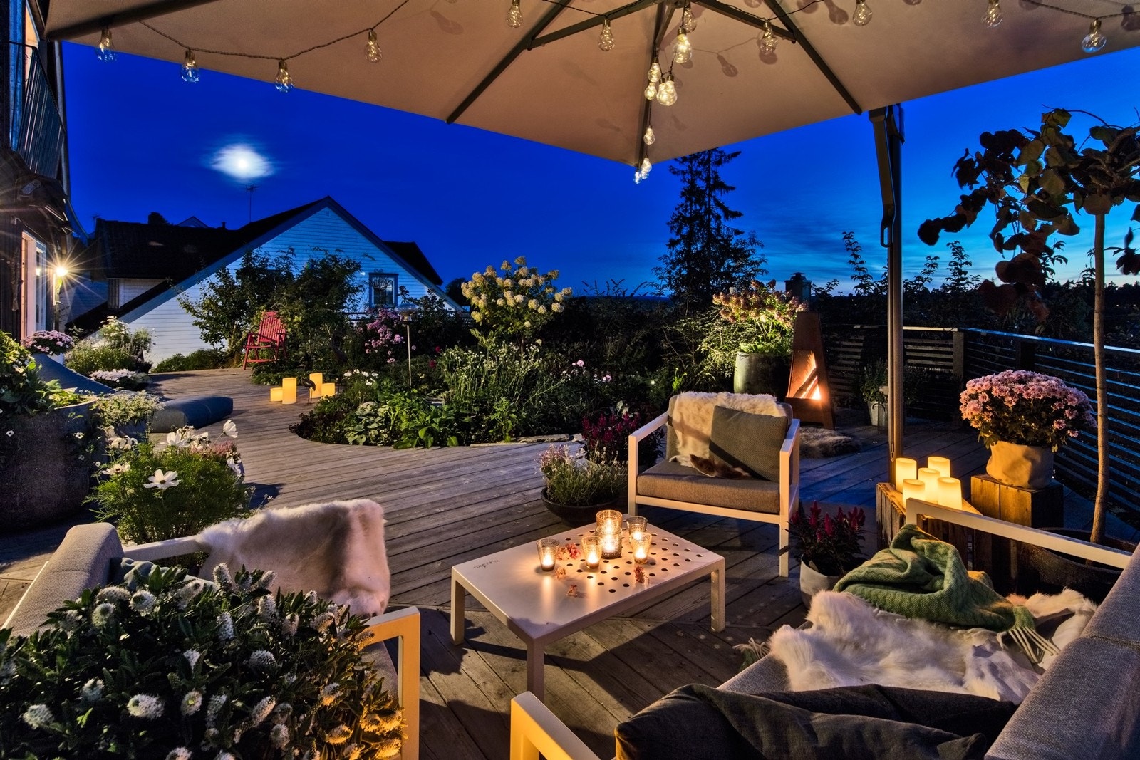 Kveldsstemning på terrassen Galleribilde