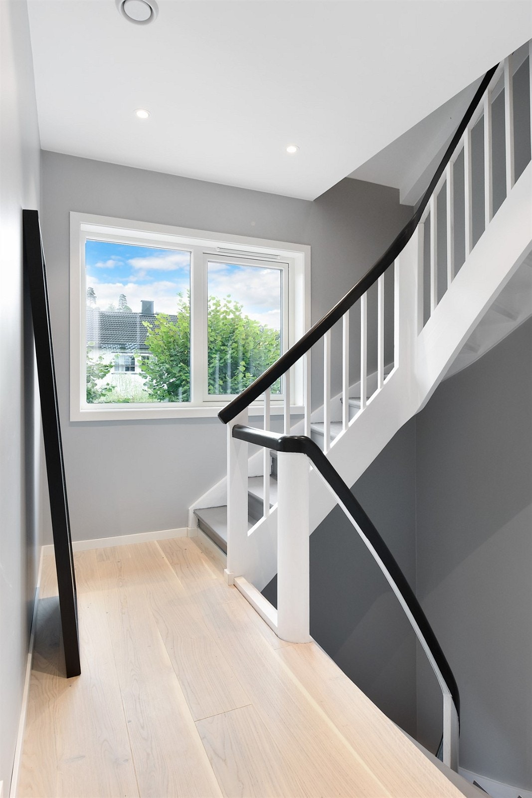 Trappegang i 2.etasje Galleribilde